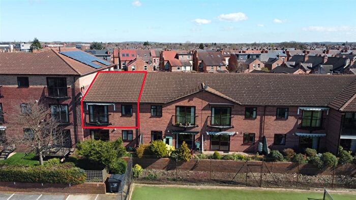 2 Bedroom Flat For Sale In Marlborough Court, West Bridgford, Nottingham, NG2