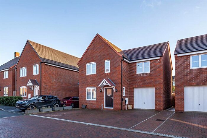 3 Bedroom Detached House For Sale In Tedder Gardens, Bowerhill, Melksham, SN12