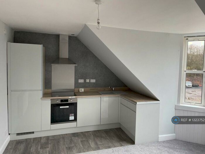 2 Bedroom Flat To Rent In Newton Terrace, Catrine, Mauchline, KA5