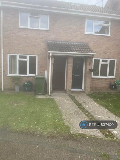 2 Bedroom Terraced House To Rent In Warbreck Drive, Reading, RG31