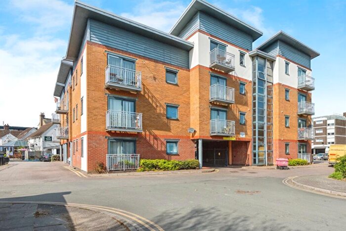 2 Bedroom Apartment For Sale In Merchants Court, Bedford, MK42