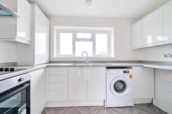 1 Bedroom Apartment To Rent In Wensley Road, Reading, RG1