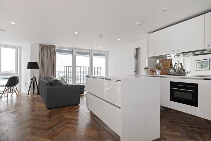 1 Bedroom Apartment To Rent In Eagle Point, City Road, London, EC1V