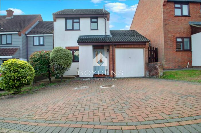 2 Bedroom Property To Rent In Gainsborough Drive, Lawford, Manningtree, CO11