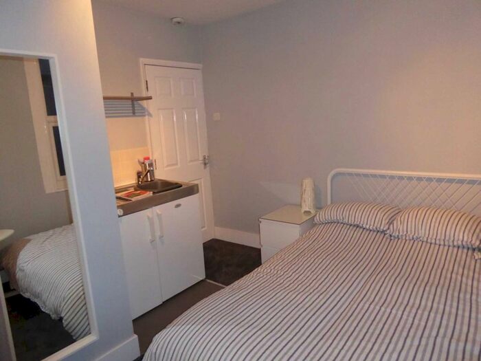Studio To Rent In Essex Street, Reading RG2