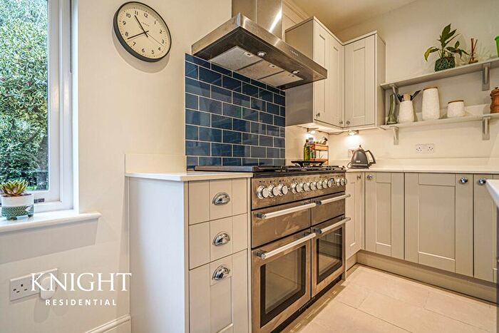 6 Bedroom Detached House For Sale In Cambridge Road, Colchester, CO3