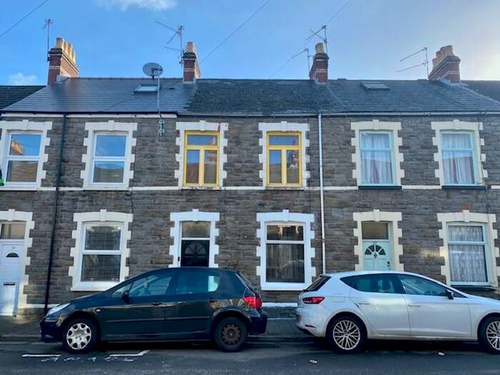 3 Bedroom House To Rent In Emerald Street, Cardiff, CF24