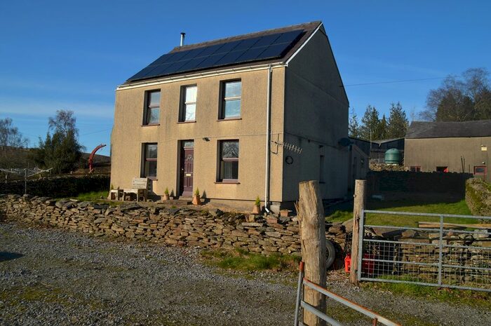 4 Bedroom Detached House To Rent In Heol Las, Ynysmeudwy, Pontardawe, Swansea., SA8
