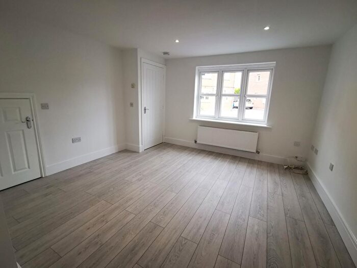 4 Bedroom Town House To Rent In Dukesfield, Shiremoor, NE27