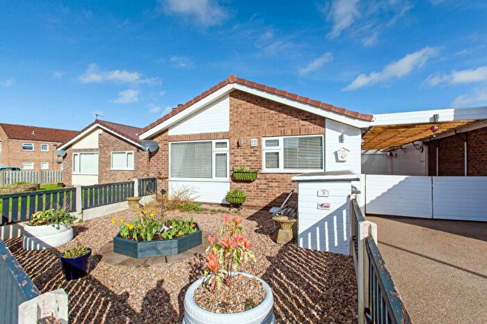 2 Bedroom Detached Bungalow For Sale In Cherry Tree Close, Bolsover, S44