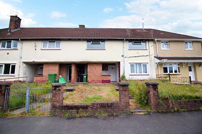 2 Bedroom Flat For Sale In Heol Gronfa, Cilfynydd, Pontypridd, CF37