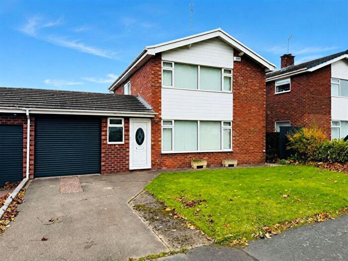3 Bedroom Link Detached House To Rent In Rowcliffe Avenue, Chester, CH4
