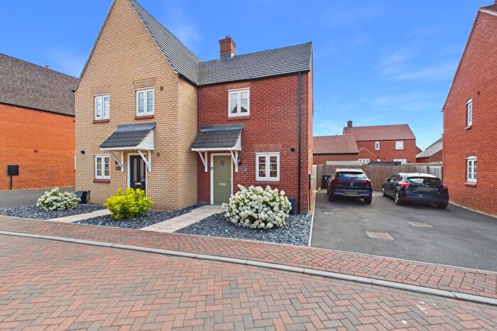 2 Bedroom Semi-Detached House For Sale In Hamilton Drive, Towcester, NN12