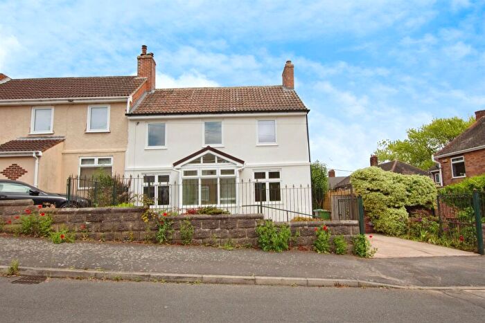 3 Bedroom Semi-Detached House For Sale In Sherwood Avenue, Blidworth, Mansfield, NG21