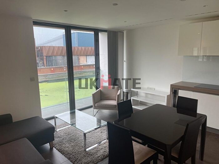 1 Bedroom Flat To Rent In Book House, A City Road, EC1V