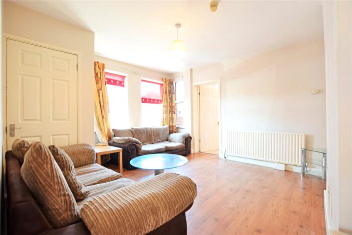 1 Bedroom Apartment To Rent In Basingstoke Road, Reading, Berkshire, RG2