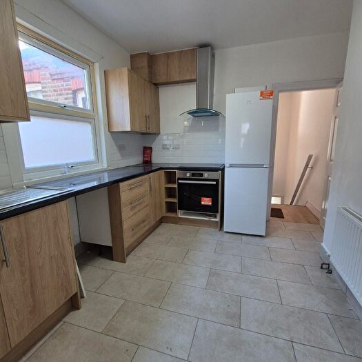 1 Bedroom Flat To Rent In Cornwallis Road, London, E17