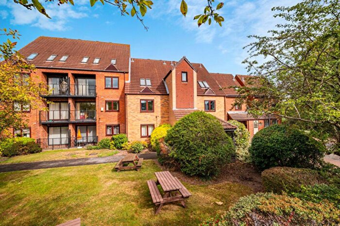 2 Bedroom Flat For Sale In Kingfisher Wharf, Nottingham, NG7