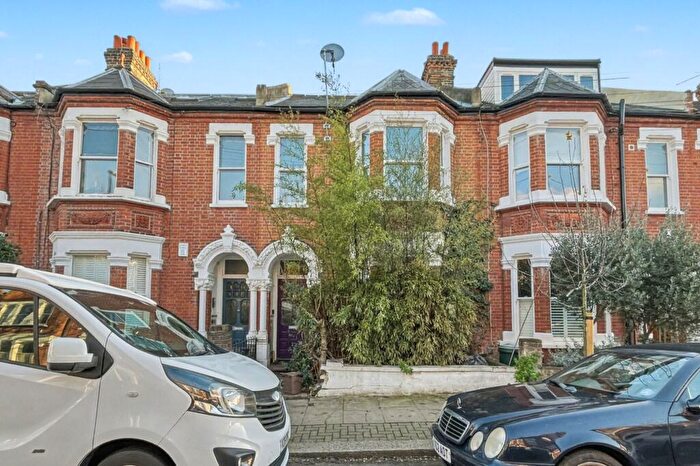 2 Bedroom Flat For Sale In B Manchuria Road, Battersea, London, SW11