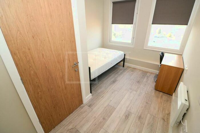 Studio To Rent In Colonnade House, Sunbridge Road, Bradford, BD1