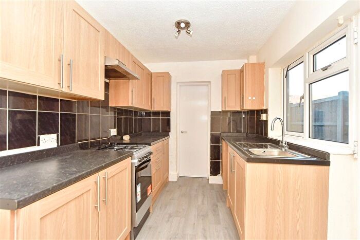 3 Bedroom Terraced House For Sale In Cowper Road, Gillingham, Kent, ME7