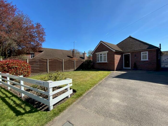2 Bedroom Detached Bungalow To Rent In Fritton, GU21