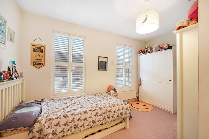 3 Bedroom End Of Terrace House For Sale In Gilbert Road, London, SW19