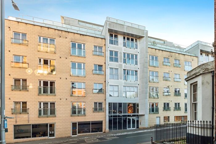 2 Bedroom Flat For Sale In Talbot Street, Nottingham, Nottinghamshire, NG1
