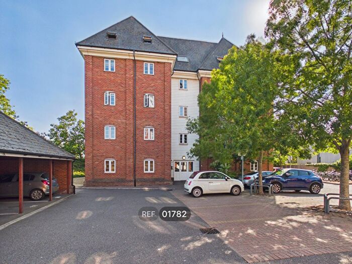 2 Bedroom Flat To Rent In Hardies Point, Colchester, CO2
