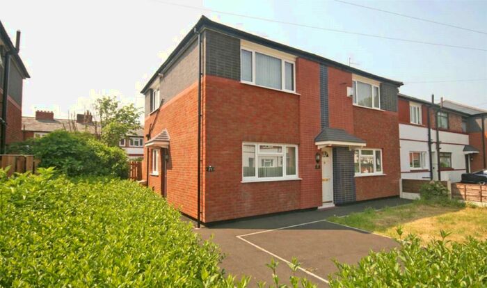 2 Bedroom Apartment To Rent In Thurlwood Avenue, Withington, Manchester, M20