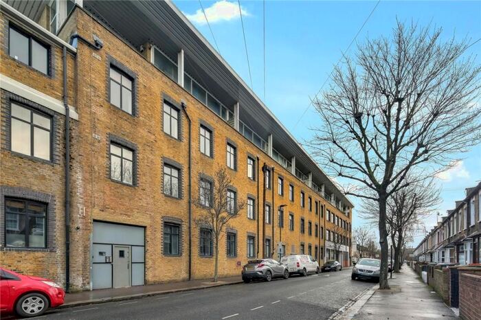 2 Bedroom Flat To Rent In Spectacle Works, Plaistow, E13