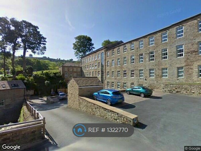 2 Bedroom Flat To Rent In Woodlands Mill, Keighley BD20