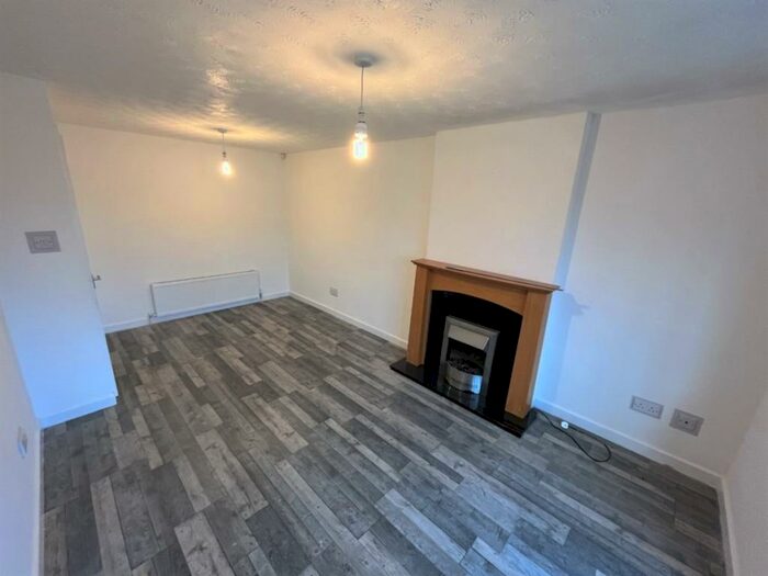 2 Bedroom Bungalow To Rent In Hickleton Court, Thurnscoe, S63