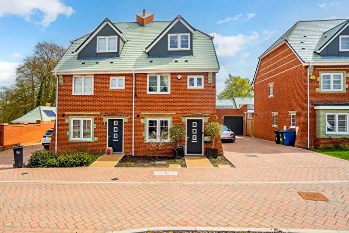4 Bedroom Semi Detached House To Rent In Kilty Place, High Wycombe, HP11
