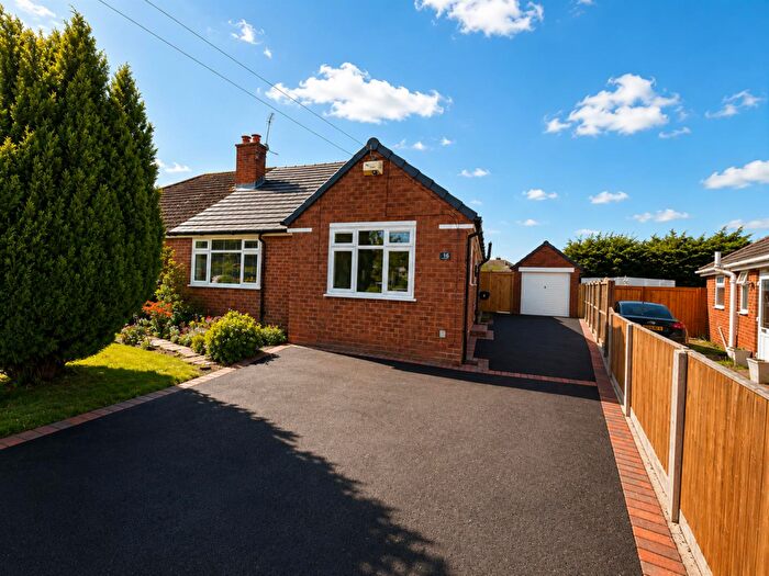 2 Bedroom Semi-Detached Bungalow For Sale In Woodend, Wirral, CH61