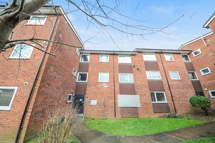 1 Bedroom Flat For Sale In Flat, Anvil Court, Marsh Road, Luton, LU3