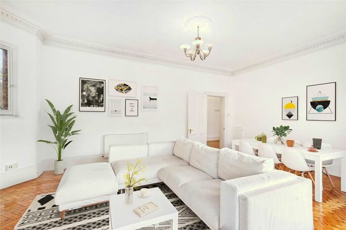 2 Bedroom Flat To Rent In Warwick Road, Earls Court, SW5