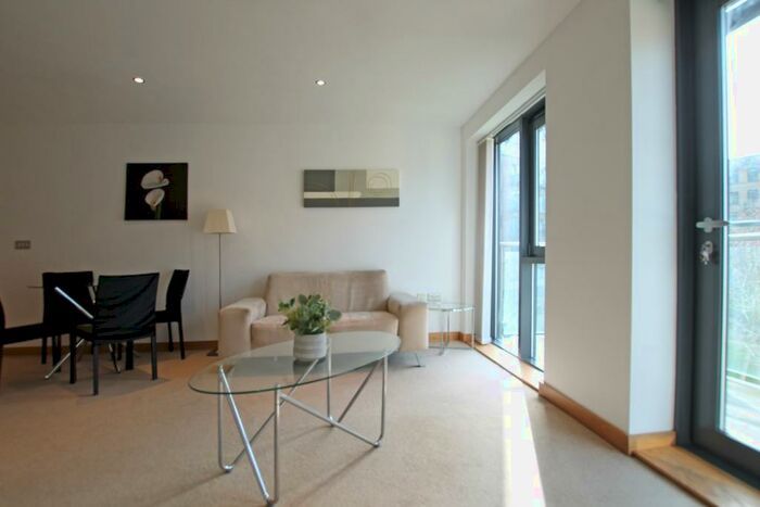 1 Bedroom Flat To Rent In Salts Mill Road, Shipley, Bradford, BD17