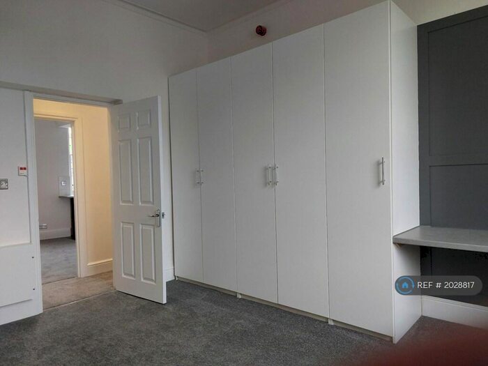 1 Bedroom Flat To Rent In Buckingham Place, Clifton, Bristol, BS8