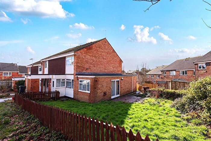 3 Bedroom Flat For Sale In Adams Crescent, Torpoint, Cornwall, PL11