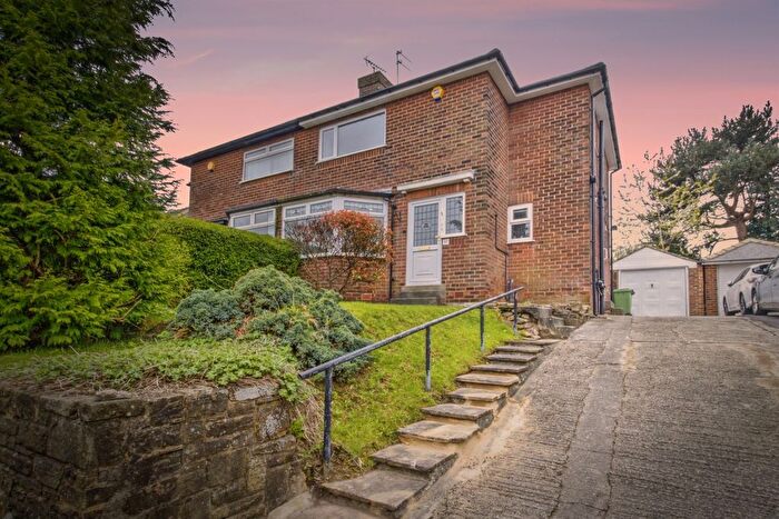 3 Bedroom Semi Detached House For Sale In Primley Park Lane, Leeds, LS17