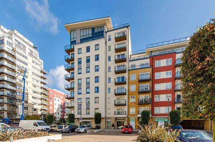 Studio To Rent In Colindale, Colindale, London, NW9