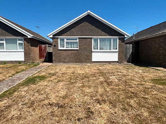 2 Bedroom Bungalow To Rent In Sevenoaks Road, Eastbourne, BN23