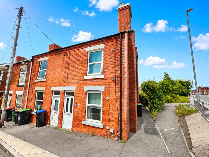 3 Bedroom End Of Terrace House To Rent In Wollaton Street, Hucknall, NG15