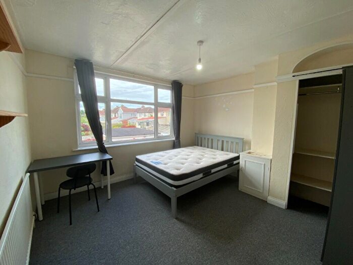 4 Bedroom Semi-Detached House To Rent In Mackie Road, Bristol, BS34