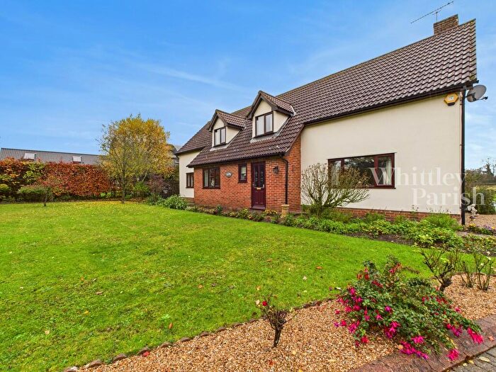 4 Bedroom Detached House To Rent In Paddock Lodge, Cotton, IP14