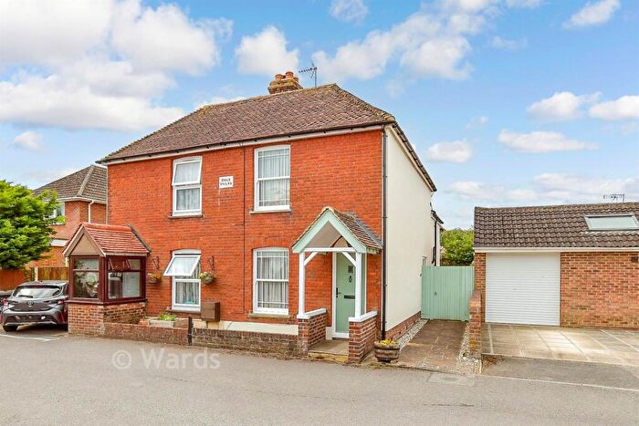 3 Bedroom Semi Detached House For Sale In Dering Road, Bridge, Canterbury, Kent, CT4