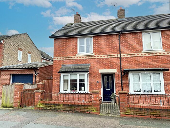 2 Bedroom Property To Rent In Mill Road, Leighton Buzzard, Beds, LU7