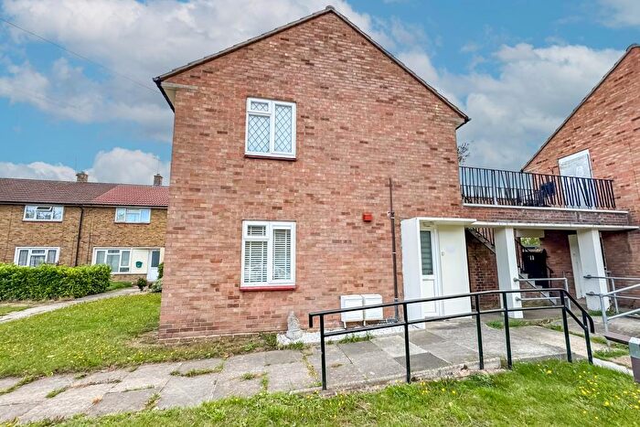 1 Bedroom Flat For Sale In Hornby Avenue, Westcliff-on-Sea, SS0