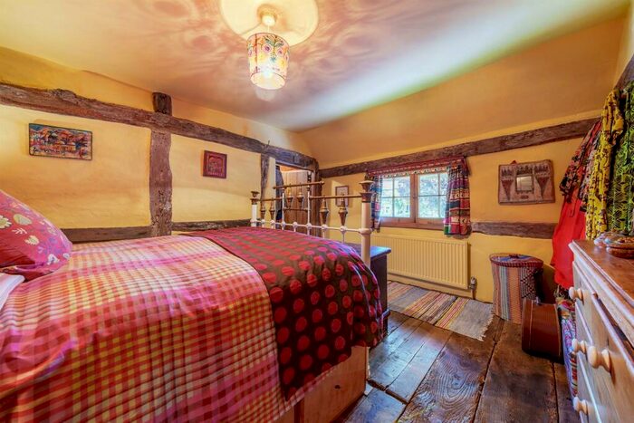 2 Bedroom Detached House For Sale In Church Street, Amberley, West Sussex, BN18